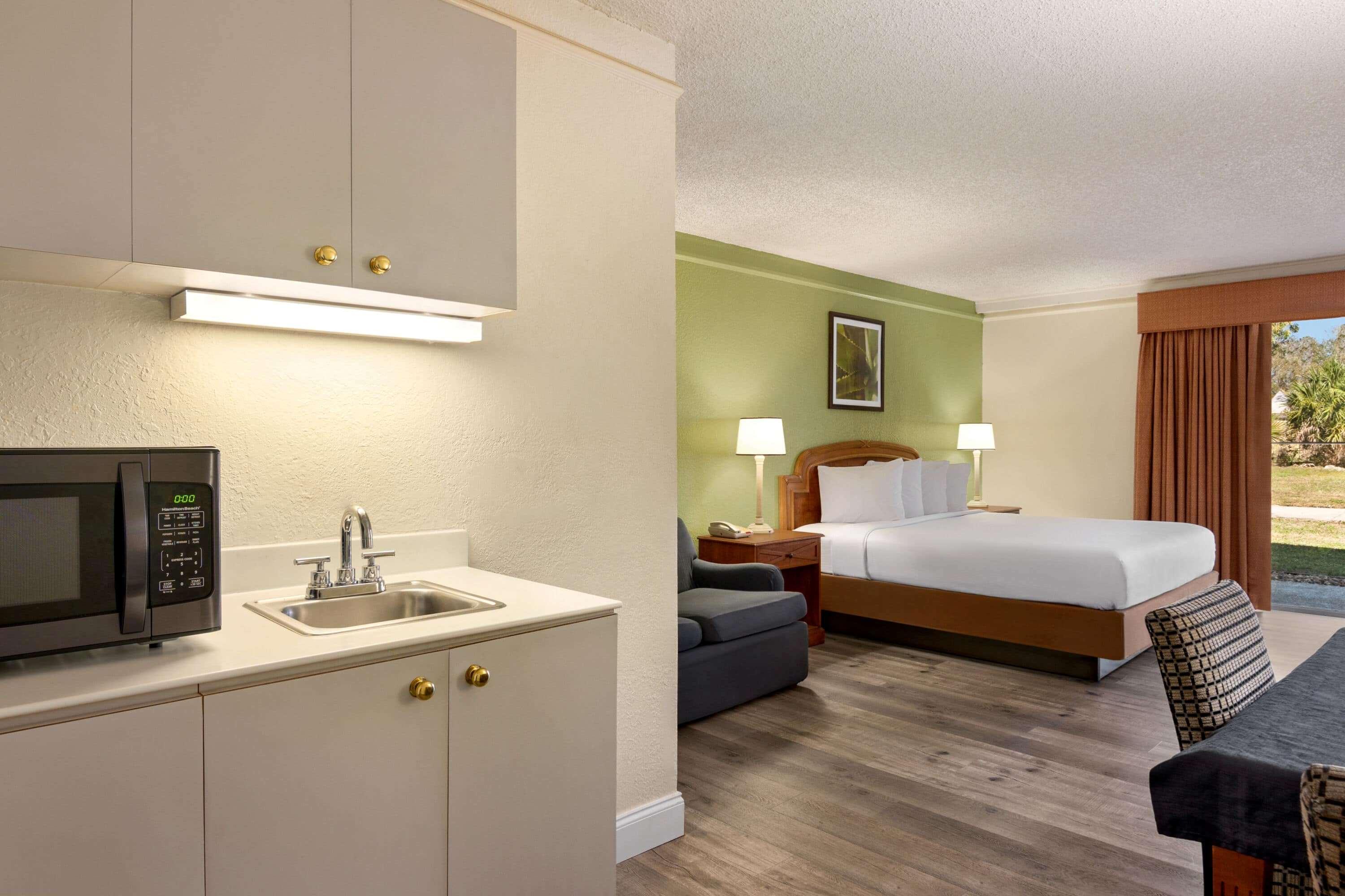 Baymont By Wyndham Daytona Beach - Intl Speedway Exterior foto